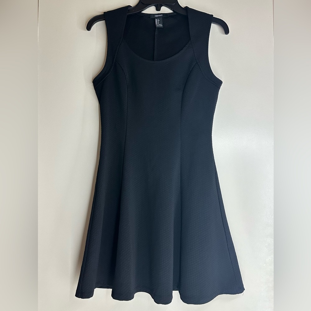 Beautiful Black Dress - Forever 21 (NWOT)